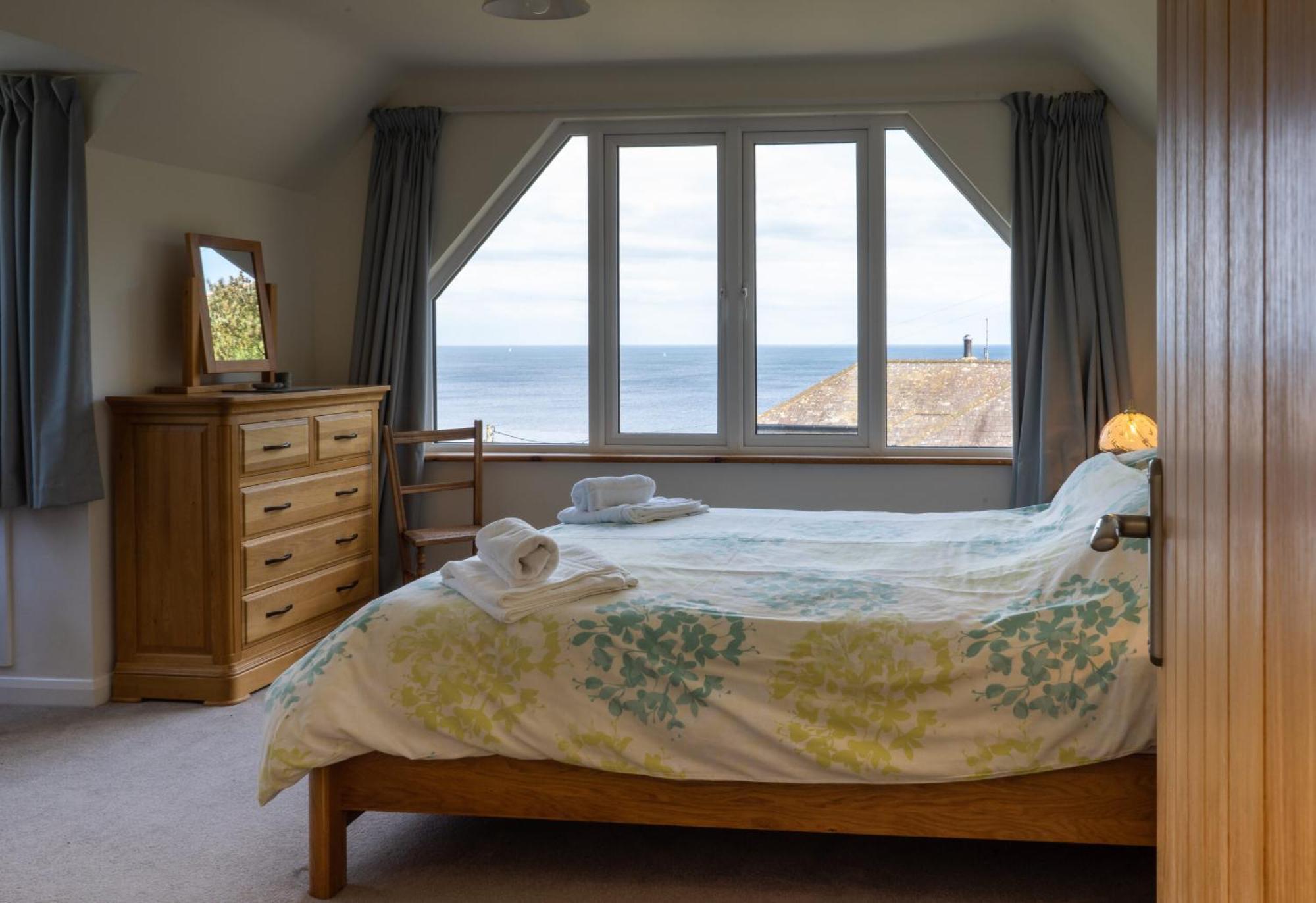Spinnaker Cadgwith Holiday Home Dış mekan fotoğraf