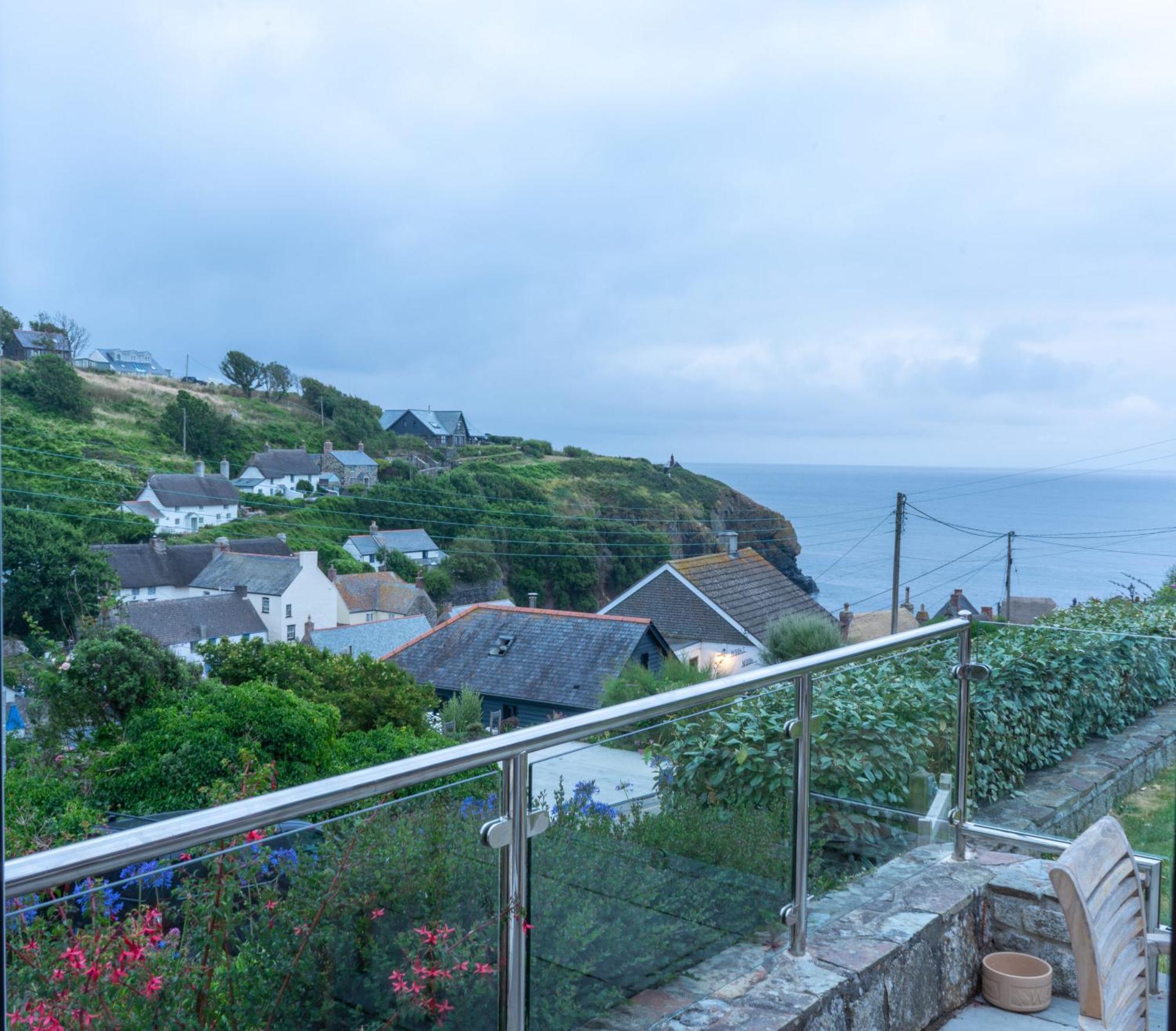 Spinnaker Cadgwith Holiday Home Dış mekan fotoğraf